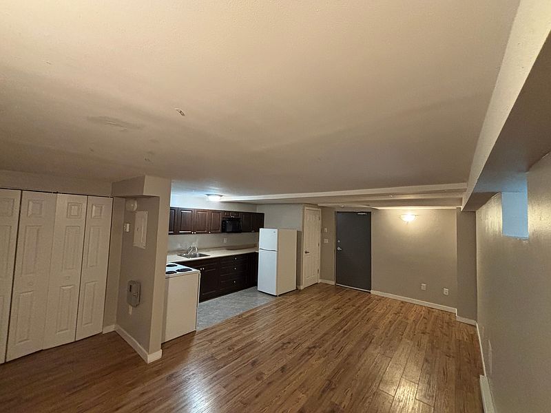 Winnipeg Apartment for rent - 1 Bedroom — photo 13