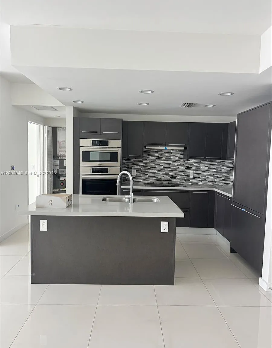 Midtown At Doral — Photo 4