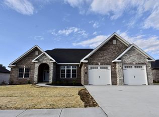 8096 Clearwater Ct, Plainfield, IN 46168