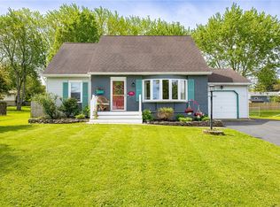 141 Raintree Ln, Hilton, NY 14468