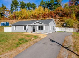 40 Ridgeview Dr, Veazie, ME 04401