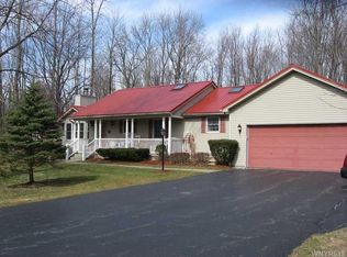 5499 Ridge Rd, Lockport, NY 14094