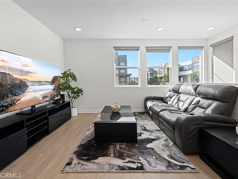 11026 Momentum Dr — Photo 11