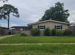 4750 Sandalwood St, New Orleans, LA 70127