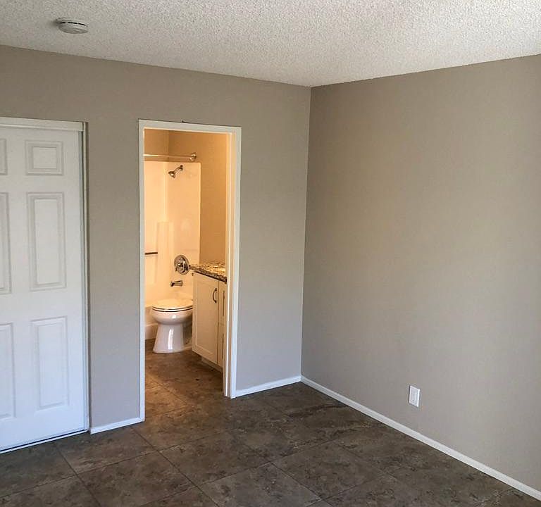 2nd image of 1003 Richland Ave #14