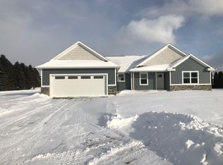 3286 Aspin Ct, Freeland, MI 48623