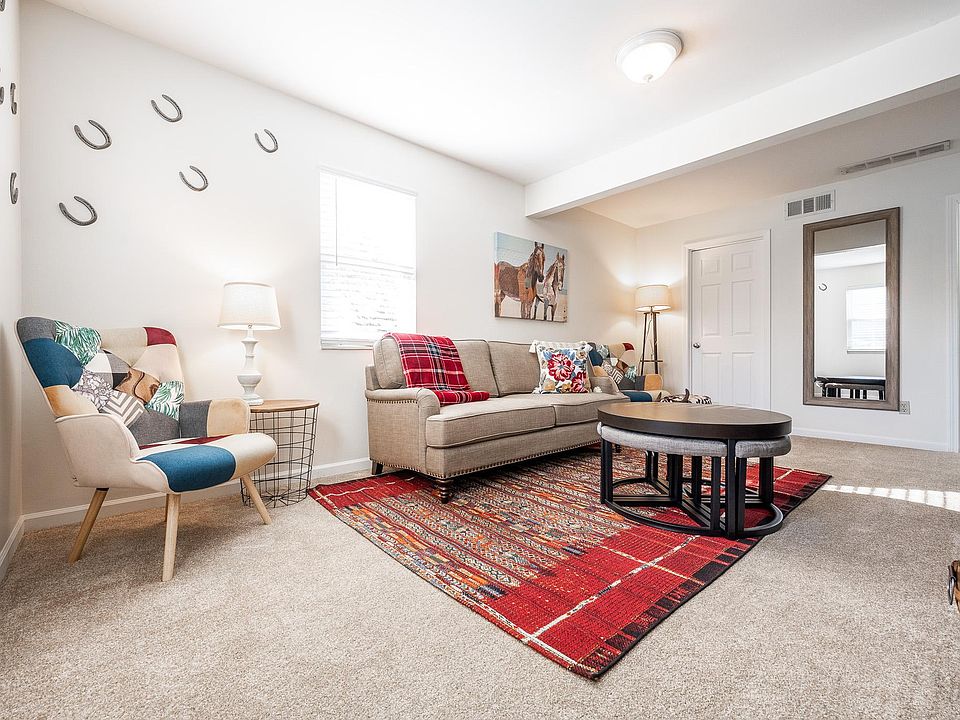 1st image of 1310 S Woodlawn Ave #1310