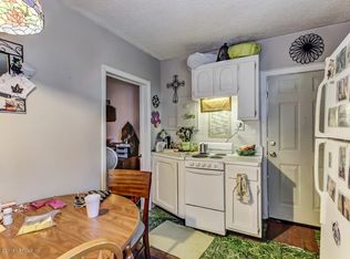 821 N 2nd St, Jacksonville Beach, FL 32250