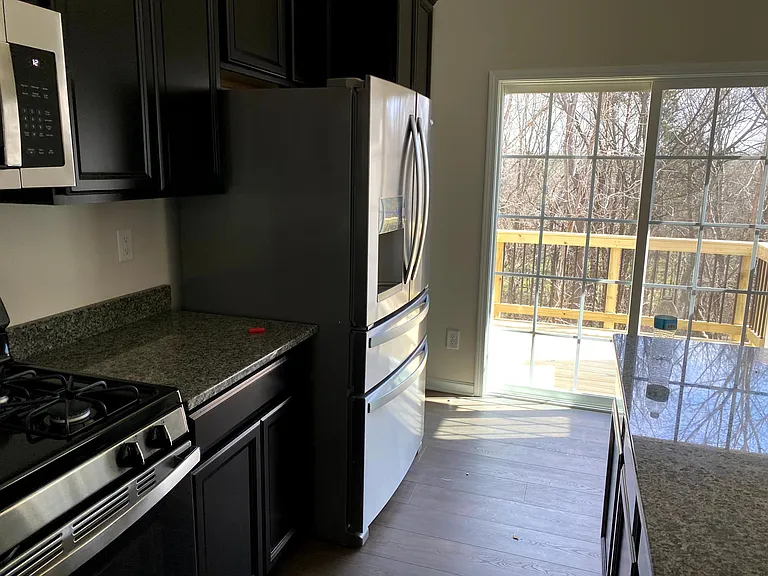 6525 Revolutionary Trl — Photo 5