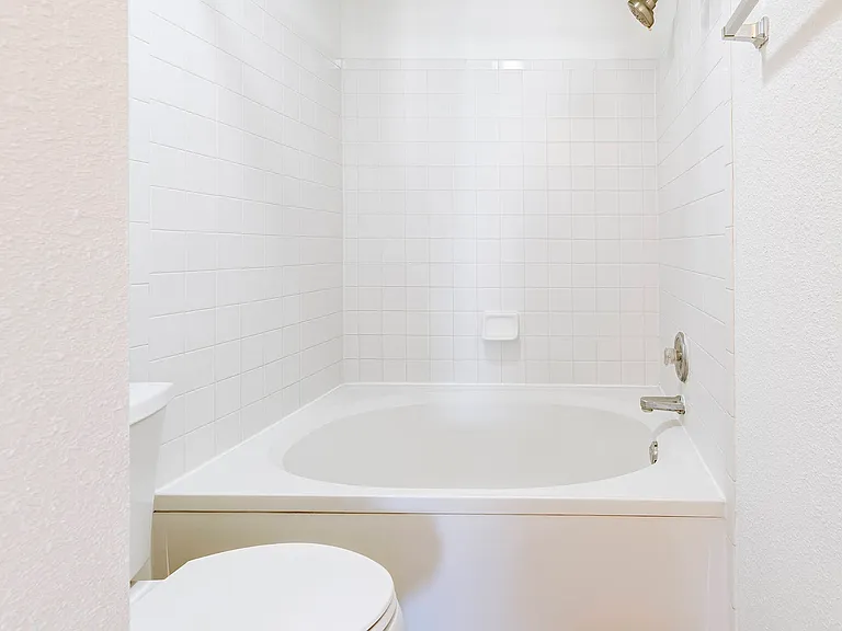348 Atherton Dr — Photo 20