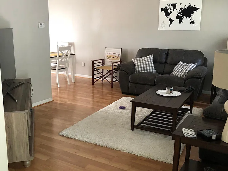 1186 Boyd St — Photo 3