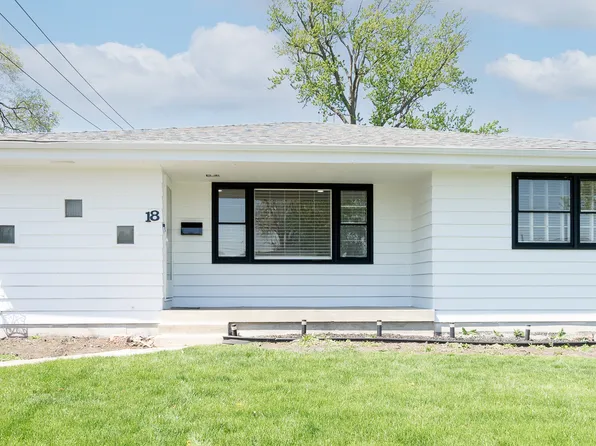 18 N Bierman Ave, Villa Park, IL 60181