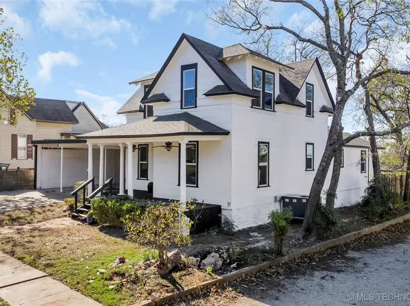 1214 E 2nd St, Sulphur, OK 73086