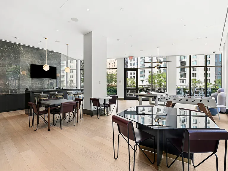 15 W 61st St #4M — Photo 8