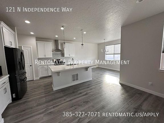 3rd image of 121 N Independence Way