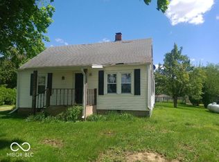 305 S Meridian St, Colfax, IN 46035