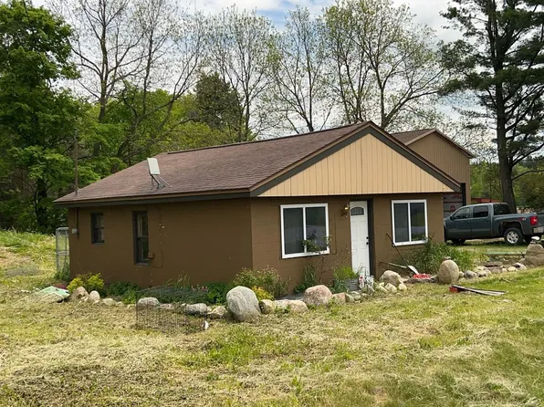 2768 N Us Highway 31, Scottville, MI 49454