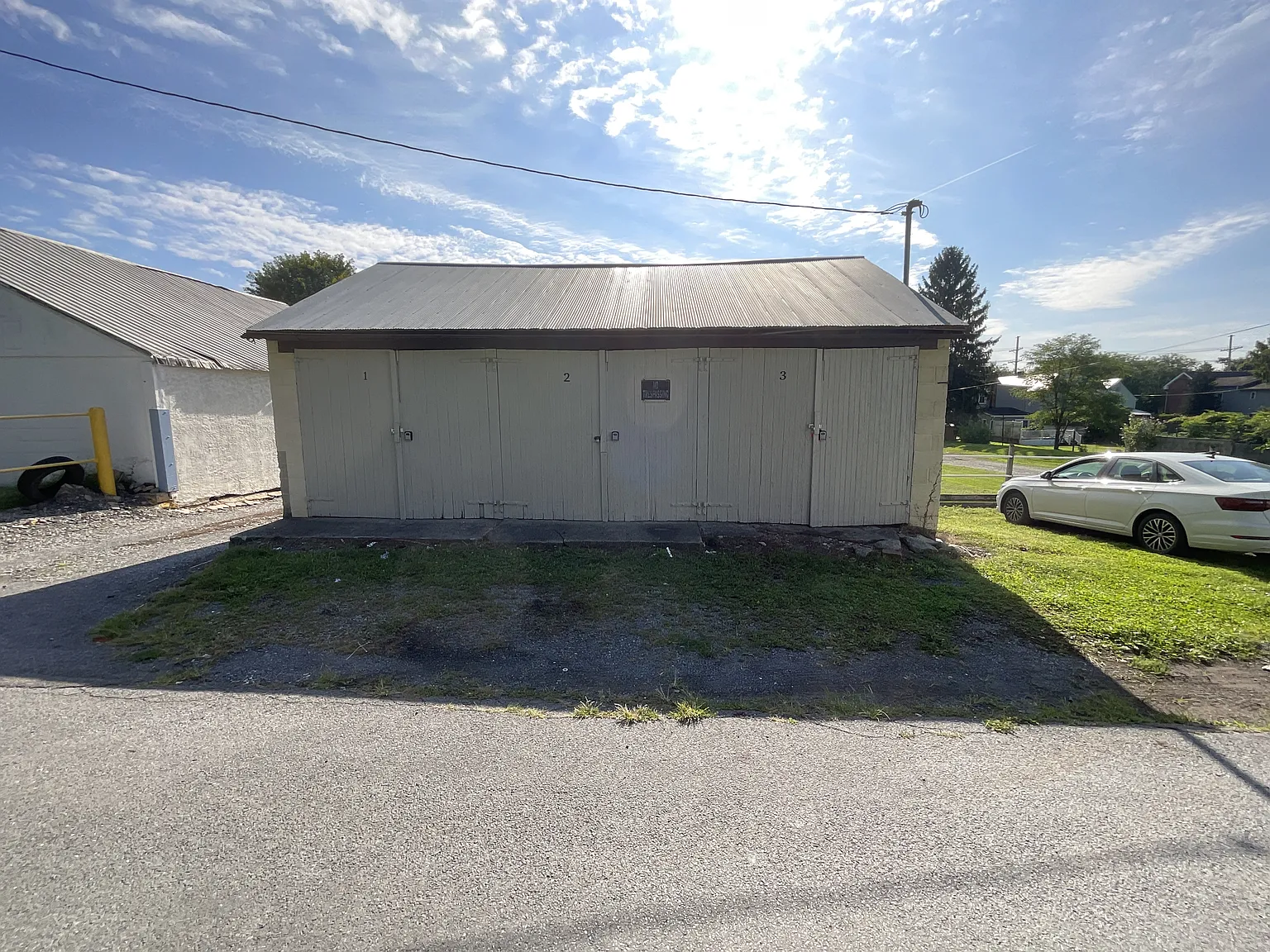 429 S Second St, Chambersburg - Garage 3 — Photo 2