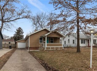 2607 Prospect Rd, Des Moines, IA 50310