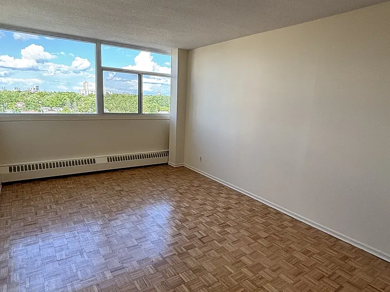 70 McEwen Ave #1106 — Photo 6