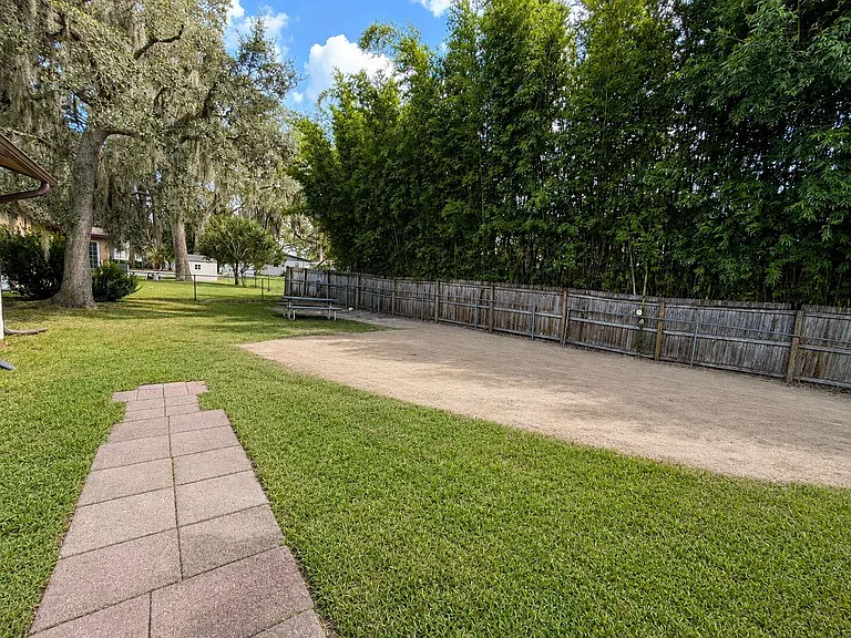 439 Saturn Ln W — Photo 12