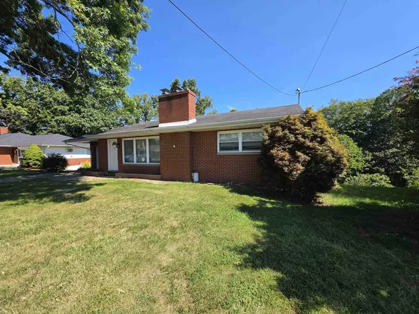 140 New Hampshire Dr, Ashland, KY 41101