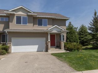 5020 Foxfield Dr, Rochester, MN 55901