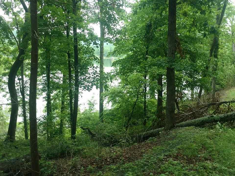 2nd image of 283 Wright Ln