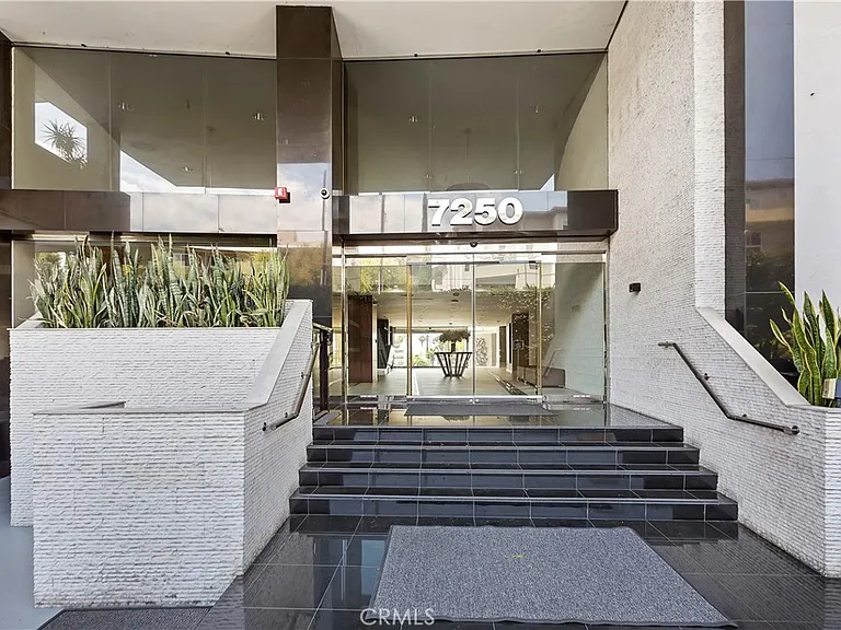 7250 Franklin Ave #506 — Photo 22