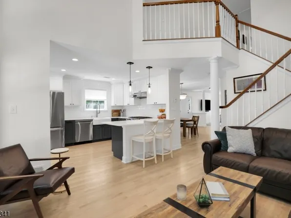 10 Raleigh Ct, Bernards Twp., NJ 07920
