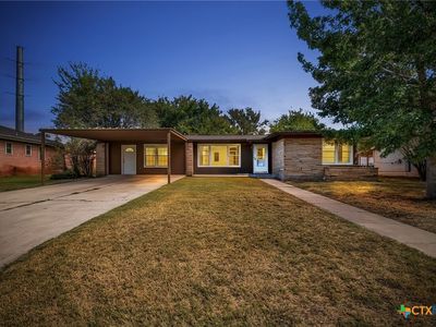 121 Hillcrest Dr, Luling, TX, 78648