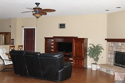 4th image of 4110 Nauset Dr