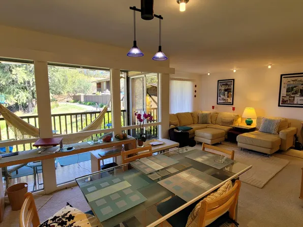 72 Surrey Ln #72, San Rafael, CA 94903