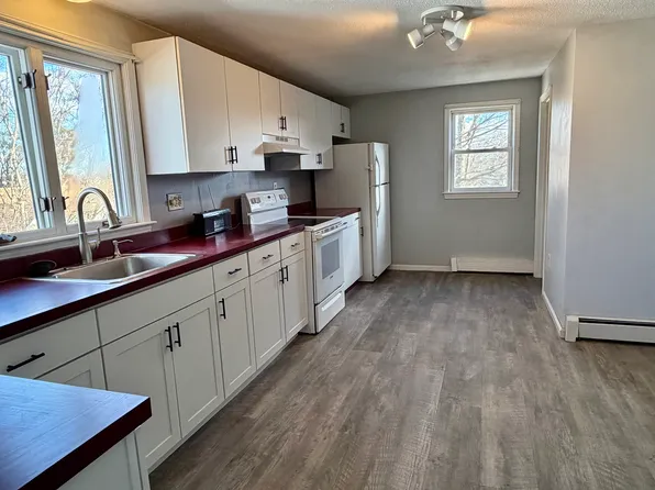 17 Park Ave #3, Whitman, MA 02382