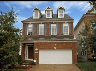 8354 Middle Ruddings Dr, Lorton, VA 22079