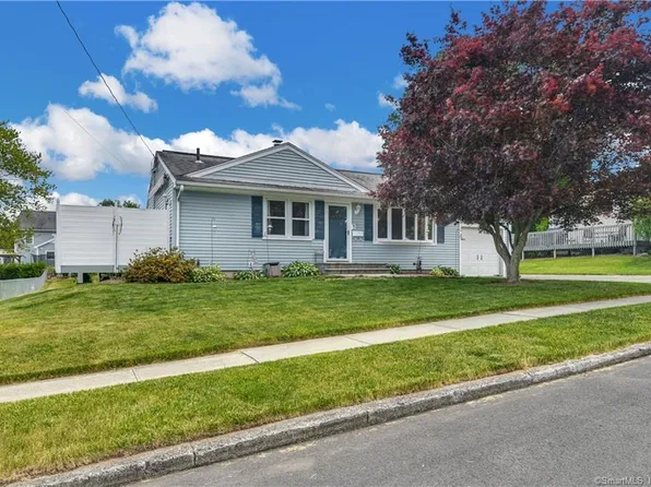 19 Dale Drive, Milford, CT 06461