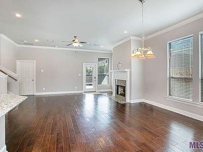5th image of 18124 River Birch Dr