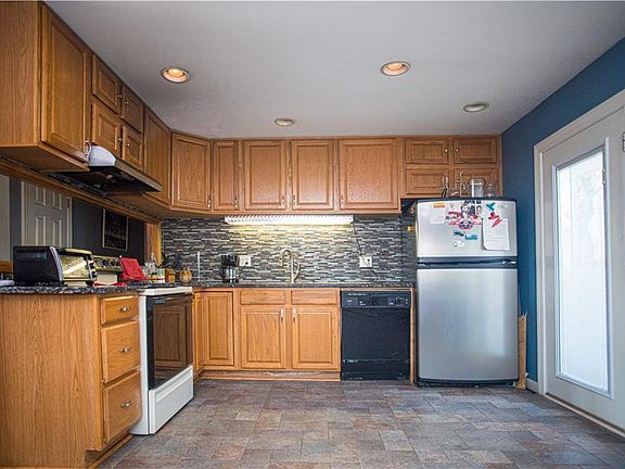 5th image of 3713 Ashway Dr