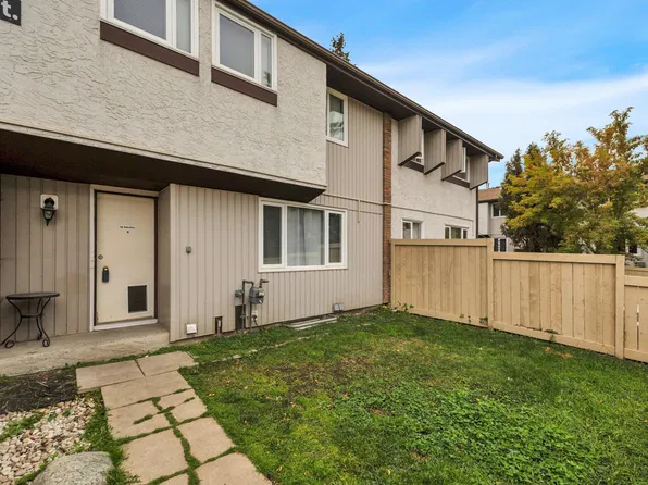 14130 80th St NW #8, Edmonton, AB T5C 1L6