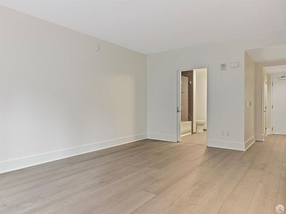 5th image of 1075 Market St Unit 203