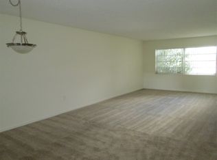 1570 NE 191st St APT 337, Miami, FL 33179