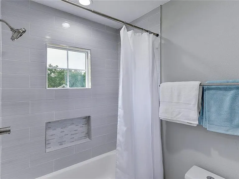 713 Nomad Dr — Photo 15