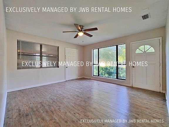 4th image of 1051 Mantes Ave