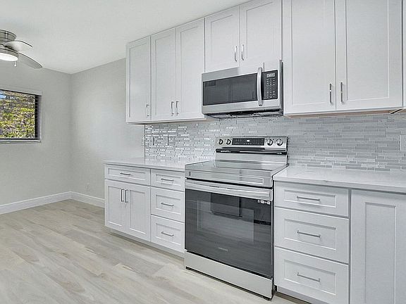 3rd image of 15422 Lakes Of Delray Blvd #105