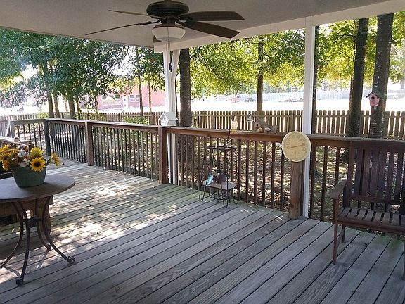 2nd image of 125 Orleans Pl