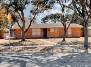 457 Glenmore St, Corpus Christi, TX 78412
