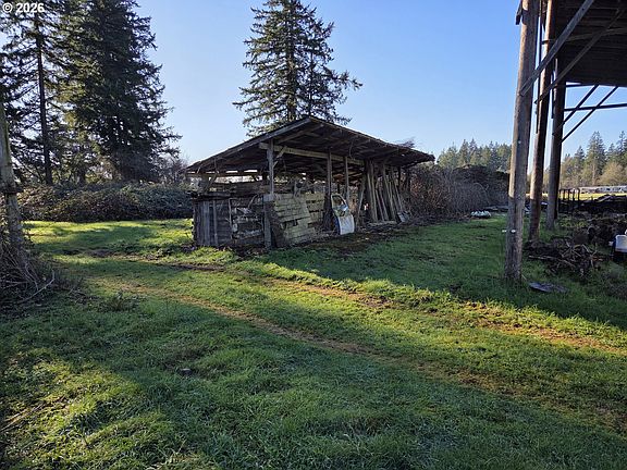 4th image of 15701 NE 129th St