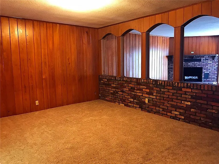 209 NW 1st Ave — Photo 5