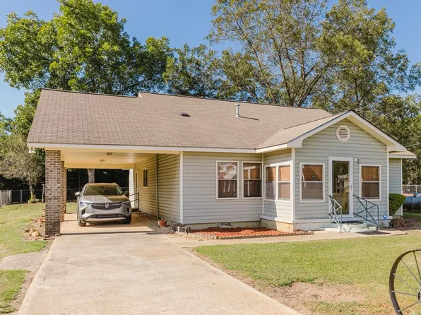 408 Botsford Rd, Plains, GA 31780