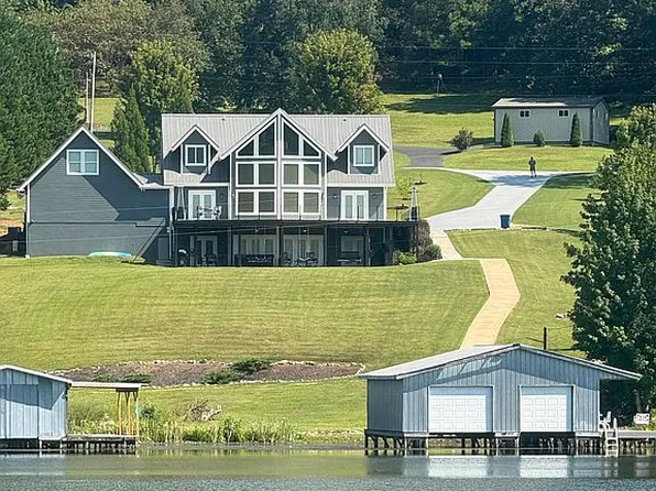 662 Preston Island Cir, Scottsboro, AL 35769